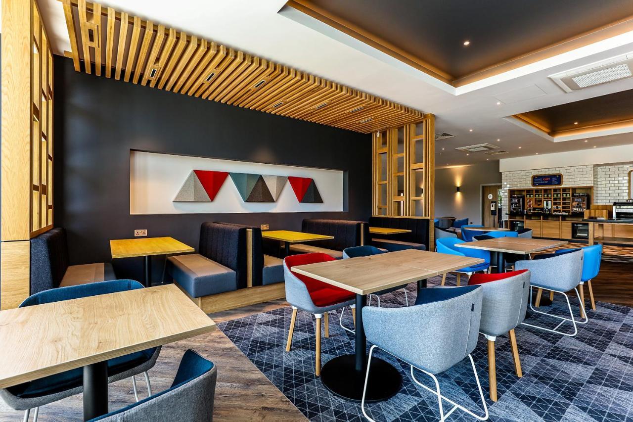 Holiday Inn Express - Bicester By Ihg Exteriér fotografie