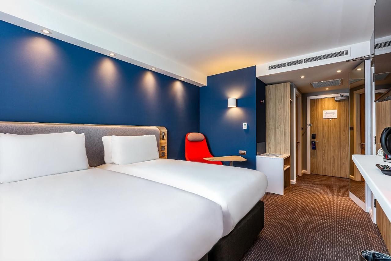 Holiday Inn Express - Bicester By Ihg Exteriér fotografie