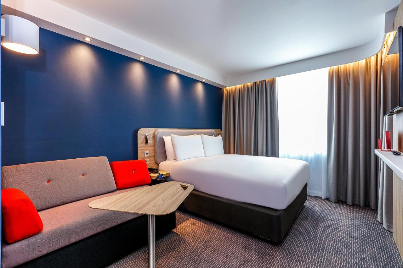 Holiday Inn Express - Bicester By Ihg Exteriér fotografie