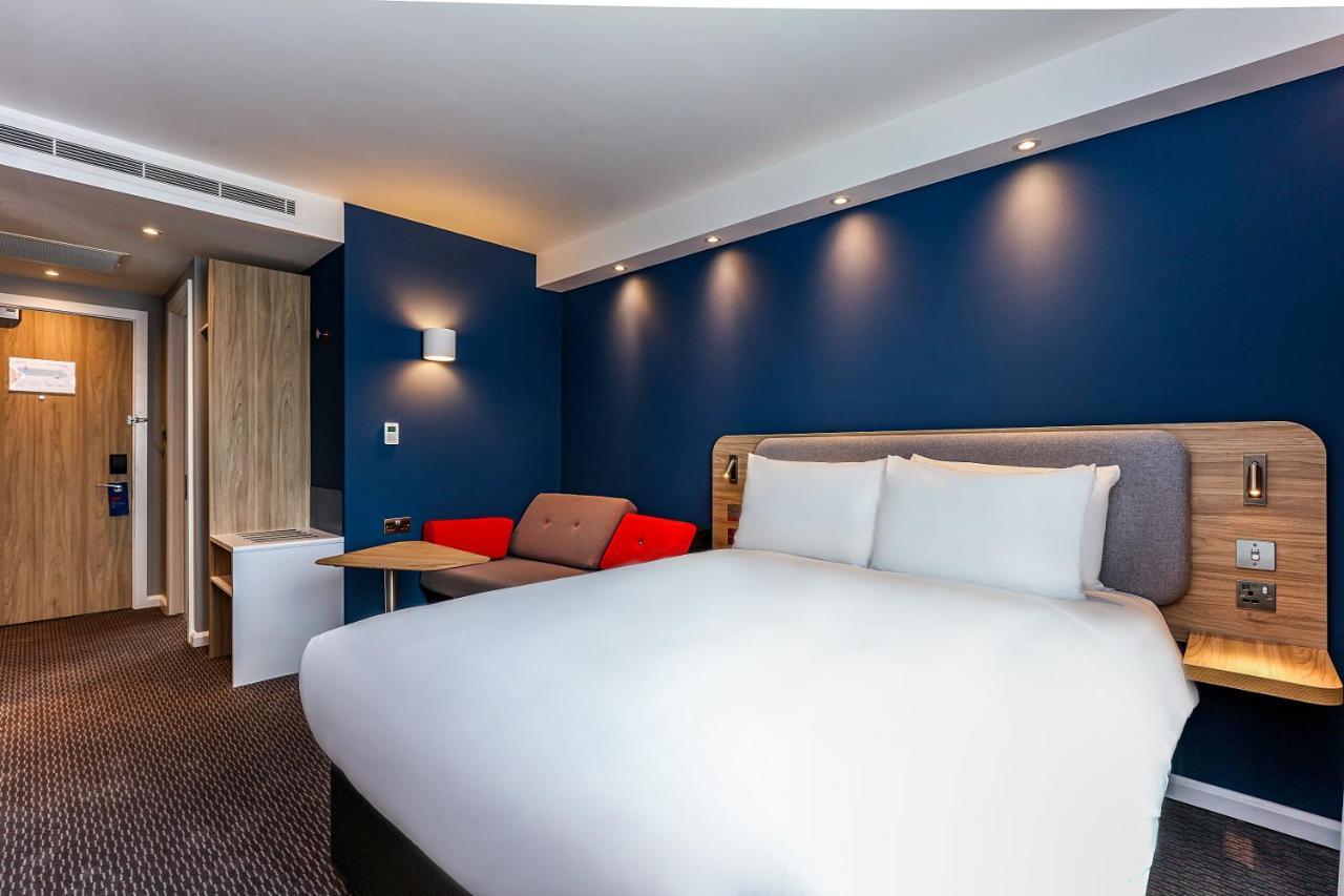 Holiday Inn Express - Bicester By Ihg Exteriér fotografie